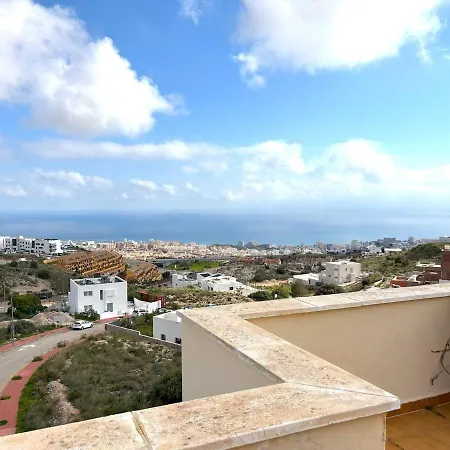 Evans Realty Bs Atico & Garaje & Piscinas & Padel Apartment *